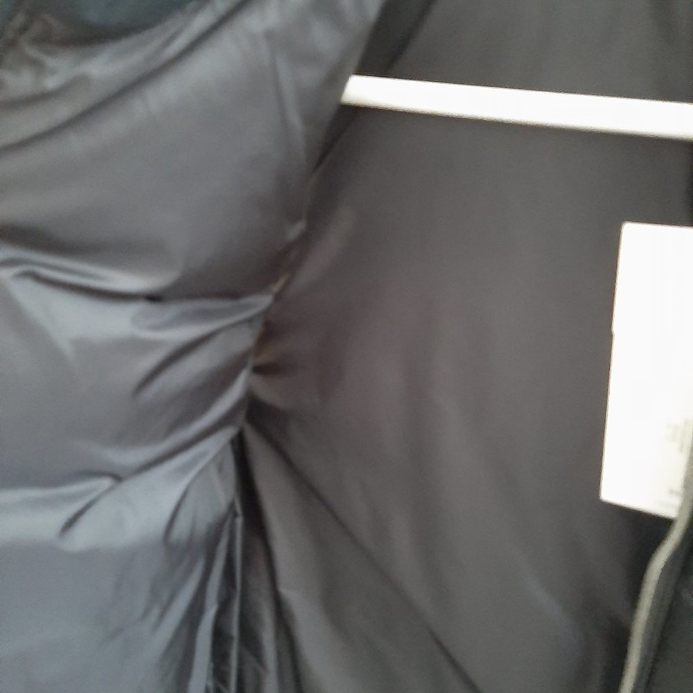 Vest - Picture 6 of 13